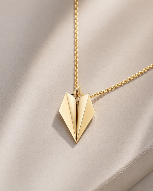 The departure, Necklace