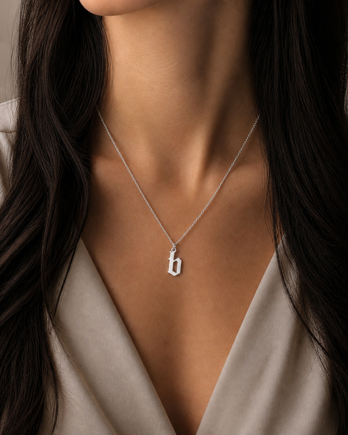 Stay close Necklace